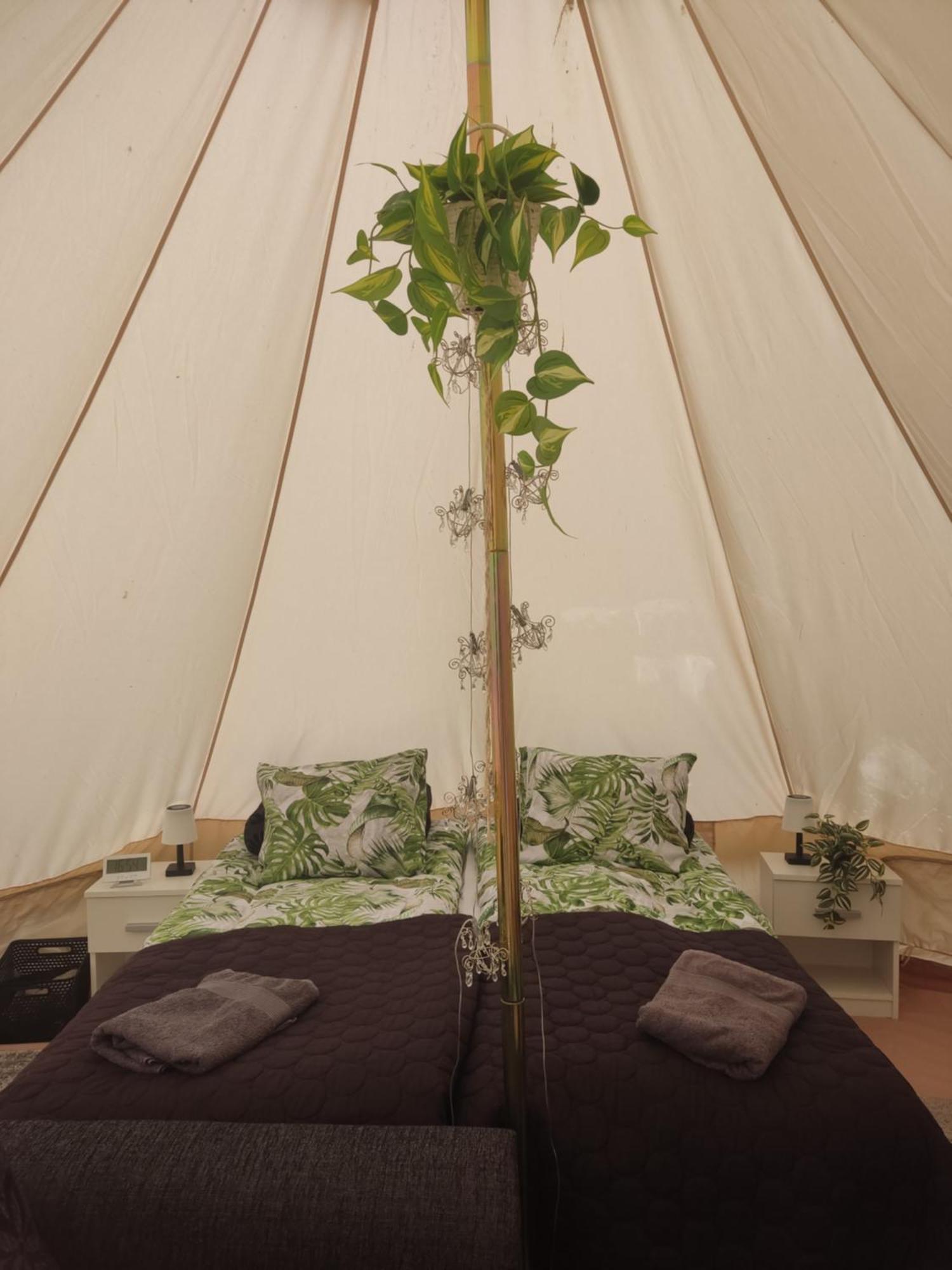 Koskentien Kotimajoitus & Luxury Glamping Apartment Jamsa Ngoại thất bức ảnh